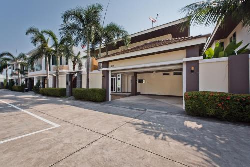 Entrance, Tropicana Pool Villa near Three Kingdoms Park Entrance, Tropicana Pool Villa near Three Kingdoms Park