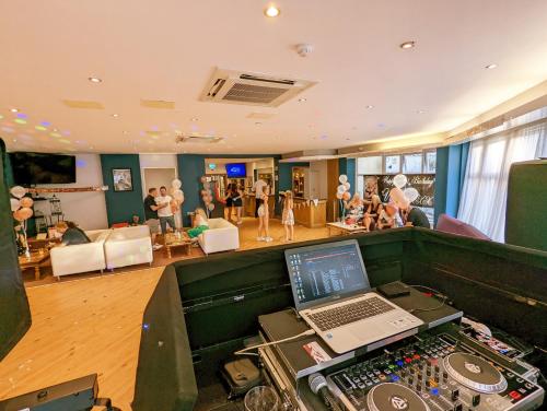 Attractions, Hotel Celebrity in Bournemouth Attractions, Hotel Celebrity in Bournemouth