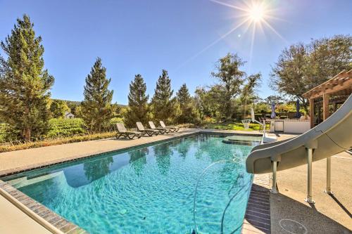 Incredible Templeton Retreat with Private Pool! in 坦普爾頓(CA) Incredible Templeton Retreat with Private Pool! in 坦普爾頓(CA)