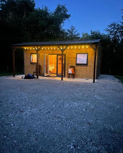 Wild Escapes Wrenbury - Off grid glamping in Wrenbury Wild Escapes Wrenbury - Off grid glamping in Wrenbury