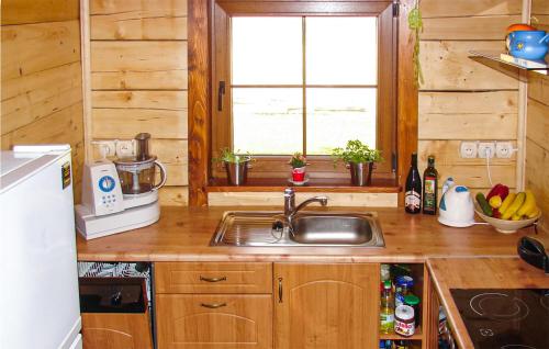 ห้องครัว, Beautiful home in Mscice with 3 Bedrooms and WiFi in มิเอลโน ห้องครัว, Beautiful home in Mscice with 3 Bedrooms and WiFi in มิเอลโน