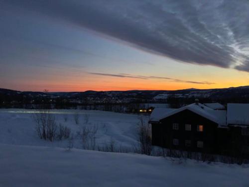 Beitotind sentralt på Beitostølen (Beitotind sentralt pa Beitostølen) in Beitostolen Beitotind sentralt på Beitostølen (Beitotind sentralt pa Beitostølen) in Beitostolen