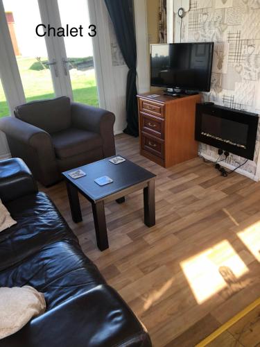 Atlanta Ceder Wood Chalet in Mablethorpe Atlanta Ceder Wood Chalet in Mablethorpe