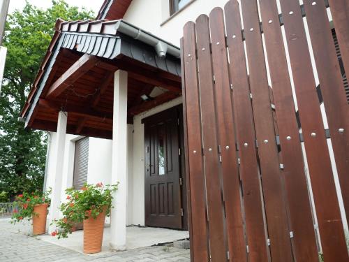 Pintu masuk, Gospodarstwo Zaborski Sad in Zielona Gora Pintu masuk, Gospodarstwo Zaborski Sad in Zielona Gora