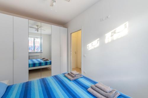 Apartment with Terrace & Parking near the Sea in Mondolfo Apartment with Terrace & Parking near the Sea in Mondolfo