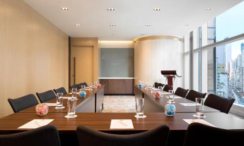 Banquet hall, Ibis Hong Kong Central & Sheung Wan Hotel near Sai Ying Pun MTR Station Banquet hall, Ibis Hong Kong Central & Sheung Wan Hotel near Sai Ying Pun MTR Station
