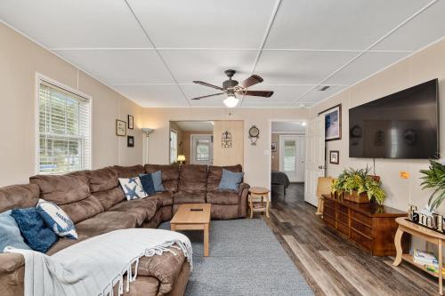 Facilities, Family Forest Retreat, Paradise at Point Pleasant! in Ocklawaha Facilities, Family Forest Retreat, Paradise at Point Pleasant! in Ocklawaha