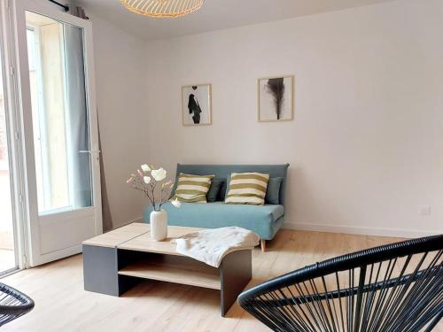 Odos Tarbes Très beau T3 avec petite terrasse et pkg (Odos Tarbes Tres beau T3 avec petite terrasse et pkg) in أودوس Odos Tarbes Très beau T3 avec petite terrasse et pkg (Odos Tarbes Tres beau T3 avec petite terrasse et pkg) in أودوس