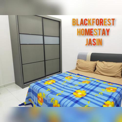 บ้านเดี่ยว 4 ห้องนอน 2 ห้องน้ำส่วนตัว ขนาด 1524 ตร.ม. – จาซิน (HOMESTAY JASIN BLACKFOREST - LIPAT KAJANG) in จาซิน บ้านเดี่ยว 4 ห้องนอน 2 ห้องน้ำส่วนตัว ขนาด 1524 ตร.ม. – จาซิน (HOMESTAY JASIN BLACKFOREST - LIPAT KAJANG) in จาซิน