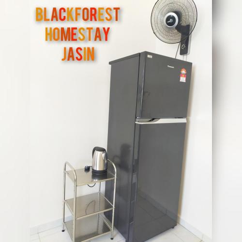 บ้านเดี่ยว 4 ห้องนอน 2 ห้องน้ำส่วนตัว ขนาด 1524 ตร.ม. – จาซิน (HOMESTAY JASIN BLACKFOREST - LIPAT KAJANG) in จาซิน บ้านเดี่ยว 4 ห้องนอน 2 ห้องน้ำส่วนตัว ขนาด 1524 ตร.ม. – จาซิน (HOMESTAY JASIN BLACKFOREST - LIPAT KAJANG) in จาซิน