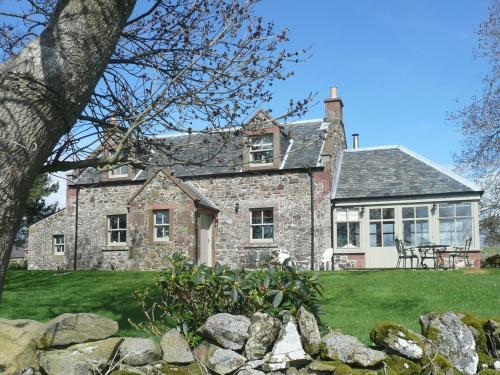 Exterior view, Clochridgestone Cottage in Glenfarg Exterior view, Clochridgestone Cottage in Glenfarg