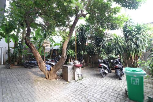 Bedur Homestay Syariah near Taman Kota Bekasi Bedur Homestay Syariah near Taman Kota Bekasi