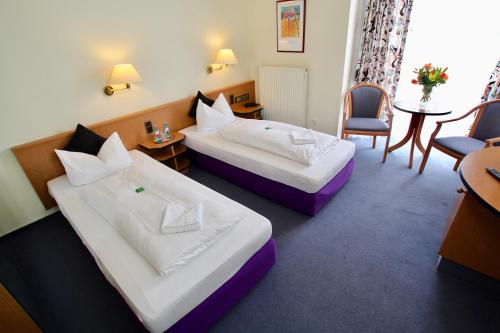 Hotel Garni Am Schafersberg in Niedernhausen Hotel Garni Am Schafersberg in Niedernhausen