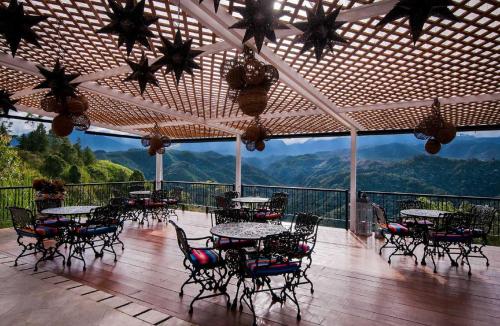 Restaurant, Hotel Reserva Monarca in Armenia Restaurant, Hotel Reserva Monarca in Armenia