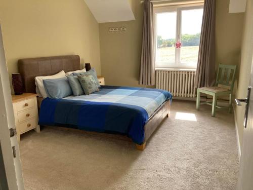 Lac De Lumiere. Relax with rural lakeside living in Herry Lac De Lumiere. Relax with rural lakeside living in Herry