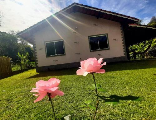 Casa Rosa Lumiar, Cachoeira Particular e Fazendinha in Lumiar Casa Rosa Lumiar, Cachoeira Particular e Fazendinha in Lumiar