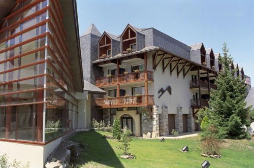 Bejárat, Hotel Mercure de Saint-Lary in Saint-Lary-Soulan Bejárat, Hotel Mercure de Saint-Lary in Saint-Lary-Soulan