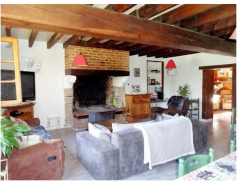 La ferme du château SAS gites et chambres d'hôtes (La ferme du chateau SAS gites et chambres d'hotes) in 尚特奈 - 聖因貝特 La ferme du château SAS gites et chambres d'hôtes (La ferme du chateau SAS gites et chambres d'hotes) in 尚特奈 - 聖因貝特