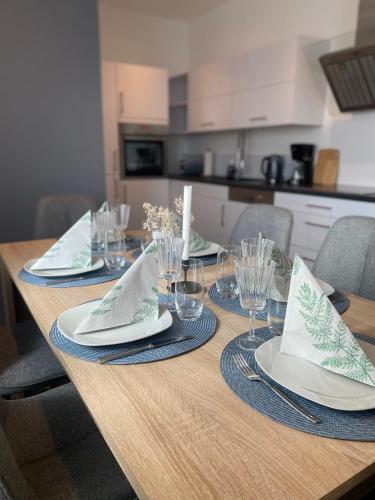 Gemutliche Neubauwohnung 70qm in ไอเชนเซล Gemutliche Neubauwohnung 70qm in ไอเชนเซล