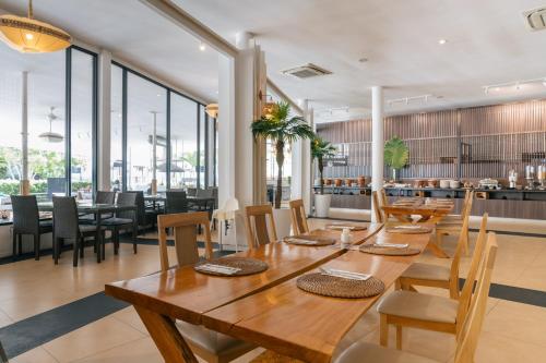 F&B, 아리나라 비치 리조트 푸켓 (Arinara Beach Resort Phuket) in 방타오 F&B, 아리나라 비치 리조트 푸켓 (Arinara Beach Resort Phuket) in 방타오