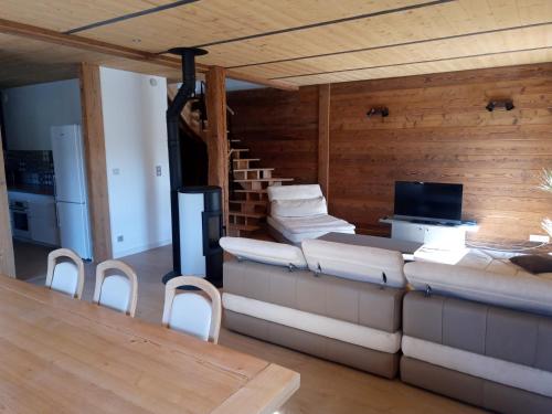 grand et bel appartement au cœur du haut-Doubs in 安莊維 grand et bel appartement au cœur du haut-Doubs in 安莊維