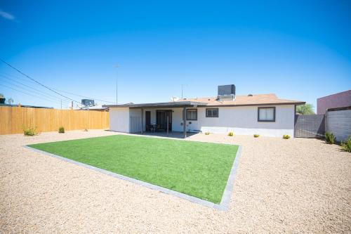 Exterior view, Charming 2 Bedroom House in Boulder City Exterior view, Charming 2 Bedroom House in Boulder City