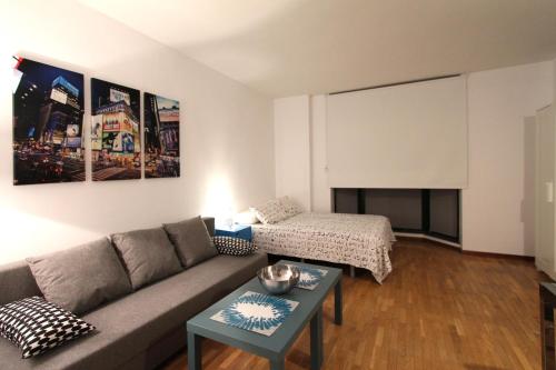 This photo about Apartamentos Castilla Luz 2 shared on HyHotel.com