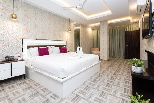 Facilities, Hotel Casa Aishbagh in Alambagh Facilities, Hotel Casa Aishbagh in Alambagh