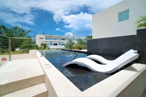 Cayman Luxury Rentals at The Grove in Grand Cayman Cayman Luxury Rentals at The Grove in Grand Cayman