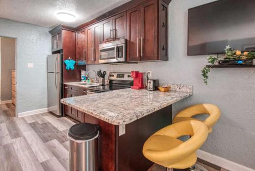 Park Shore Suites at Madeira Beach in Madeira Beach (FL) Park Shore Suites at Madeira Beach in Madeira Beach (FL)