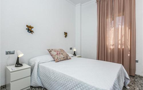 Amazing home in Malaga with WiFi and 3 Bedrooms in Este Amazing home in Malaga with WiFi and 3 Bedrooms in Este