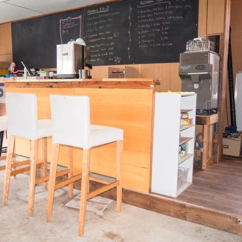 Bar/lounge, Astuto Riders House in Annaka Bar/lounge, Astuto Riders House in Annaka