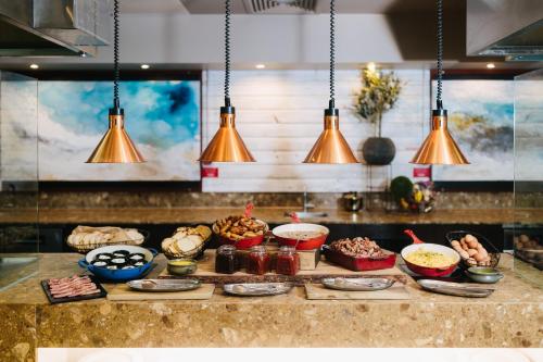 Food and beverages, voco Gold Coast By IHG in Gold Coast Food and beverages, voco Gold Coast By IHG in Gold Coast