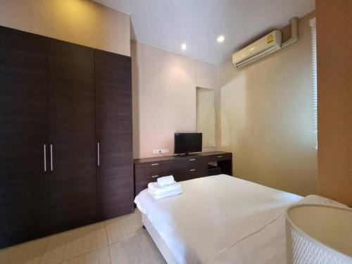 Oppa pool villa A in Khao Talo Oppa pool villa A in Khao Talo