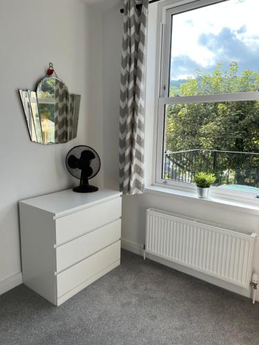 Beautiful 2 bedroom with patio and amazing views in Hebden Bridge Beautiful 2 bedroom with patio and amazing views in Hebden Bridge