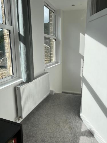Beautiful 2 bedroom with patio and amazing views in Hebden Bridge Beautiful 2 bedroom with patio and amazing views in Hebden Bridge