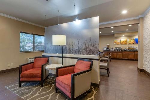 ردهة, Comfort Inn & Suites Waterloo - Cedar Falls in Waterloo ردهة, Comfort Inn & Suites Waterloo - Cedar Falls in Waterloo