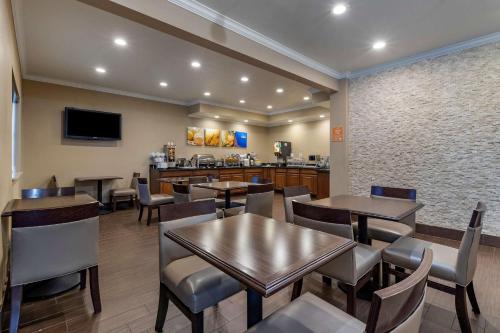 Ételek és italok, Comfort Inn & Suites Waterloo - Cedar Falls in Waterloo Ételek és italok, Comfort Inn & Suites Waterloo - Cedar Falls in Waterloo
