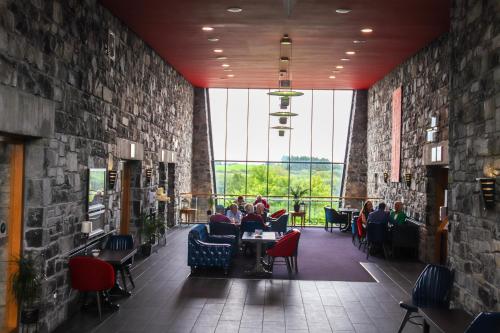 Vestíbulo, Knock House Hotel in Mayo Vestíbulo, Knock House Hotel in Mayo
