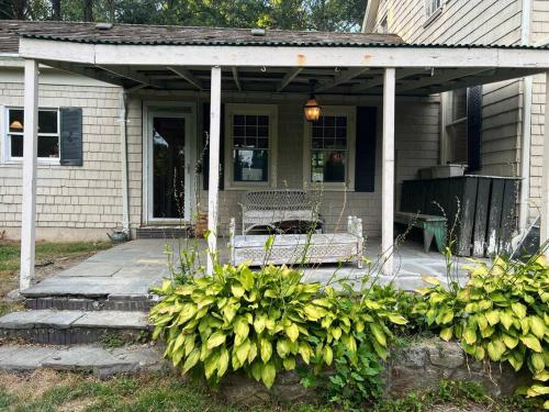 Historic Home in Elmsford (NY) Historic Home in Elmsford (NY)