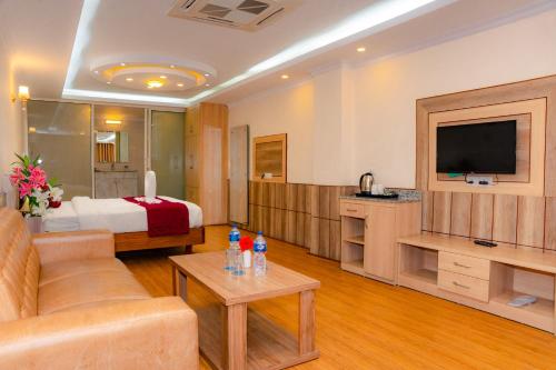 المرافق, Drishya Hotel in كالانكي المرافق, Drishya Hotel in كالانكي