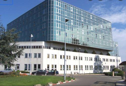 Grand studio proche versailles château