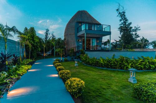 Exterior view, LOTUS VILLA in Mamallapuram Exterior view, LOTUS VILLA in Mamallapuram