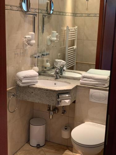 Private Suite im Gebäude des Graf Eberhard Hotels (Private Suite im Gebaude des Graf Eberhard Hotels) in Bad Urach Private Suite im Gebäude des Graf Eberhard Hotels (Private Suite im Gebaude des Graf Eberhard Hotels) in Bad Urach