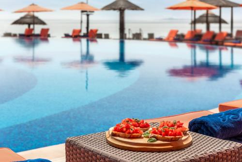 Swimming pool, Al Maya Island & Resort in Abu Dhabi Swimming pool, Al Maya Island & Resort in Abu Dhabi