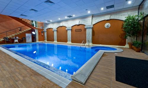 Басейн, Spa Hotel Spartak in Санданскі Басейн, Spa Hotel Spartak in Санданскі