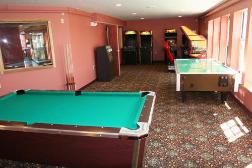 Місця відпочинку та розваги, Crown Choice Inn & Suites Lakeview and Waterpark in Маккіно Сіті (Мічіган) Місця відпочинку та розваги, Crown Choice Inn & Suites Lakeview and Waterpark in Маккіно Сіті (Мічіган)