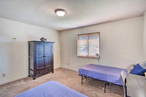 Grand Valley Home with Fire Pit - Peach Pad B! in Clifton (CO) Grand Valley Home with Fire Pit - Peach Pad B! in Clifton (CO)