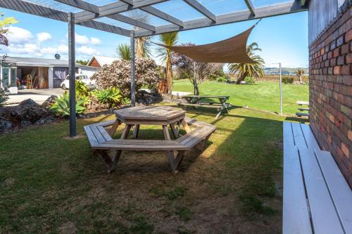Tidewater Accommodation in Coromandel Tidewater Accommodation in Coromandel