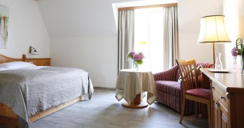 Birkenhof - Landhotel & Restaurant in กอลส์ Birkenhof - Landhotel & Restaurant in กอลส์
